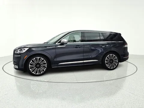 Another view of 2020 Lincoln Aviator Black Label for sale in Gurnee, IL at CarWise Gurnee