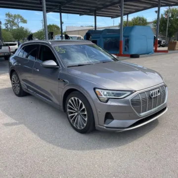 Gray 2019 Audi e-tron Prestige for sale in Gurnee, IL
