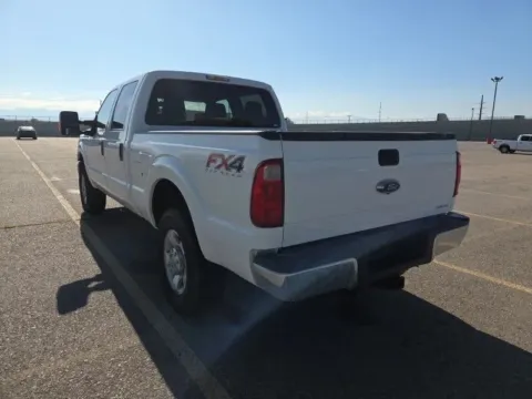 Photos of 2016 Ford F-250SD XLT for sale in Gurnee, IL at CarWise Gurnee