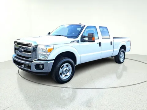 More photos of 2016 Ford F-250SD XLT at CarWise Gurnee, IL