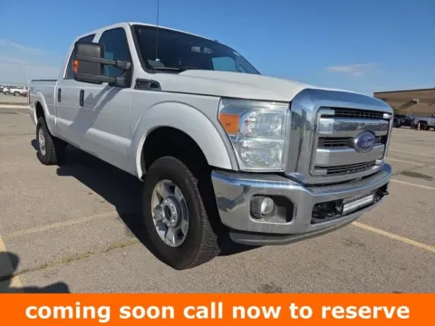 White 2016 Ford F-250SD XLT for sale in Gurnee, IL
