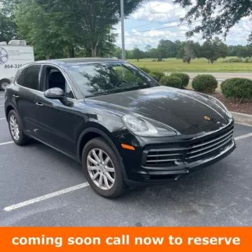 Black 2020 Porsche Cayenne for sale in Gurnee, IL
