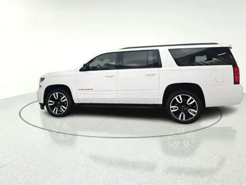 More photos of 2019 Chevrolet Suburban Premier at CarWise Gurnee, IL