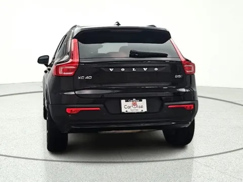 More photos of 2023 Volvo XC40 B5 Plus Dark Theme at CarWise Gurnee, IL