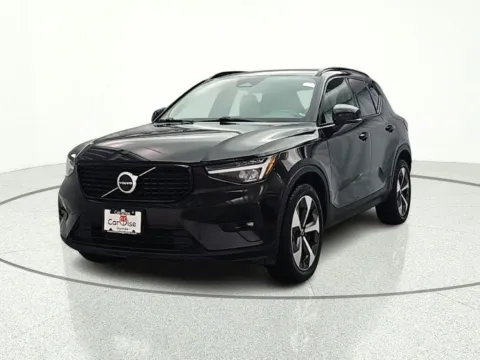 Photos of 2023 Volvo XC40 B5 Plus Dark Theme for sale in Gurnee, IL at CarWise Gurnee
