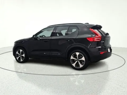 More photos of 2023 Volvo XC40 B5 Plus Dark Theme at CarWise Gurnee, IL