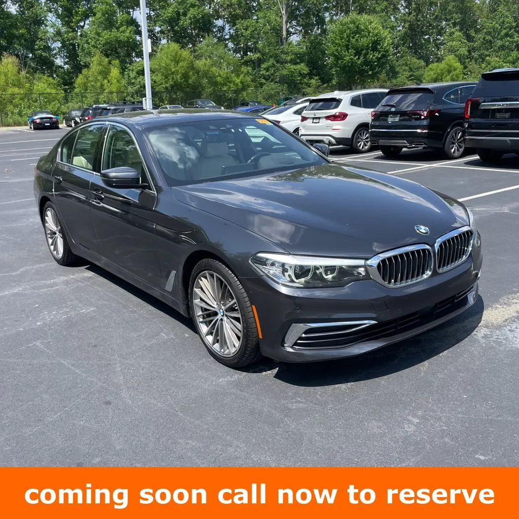 Gray 2019 BMW 5 Series 530i xDrive for sale in Gurnee, IL