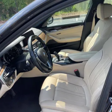 Another view of 2019 BMW 5 Series 530i xDrive for sale in Gurnee, IL at CarWise Gurnee
