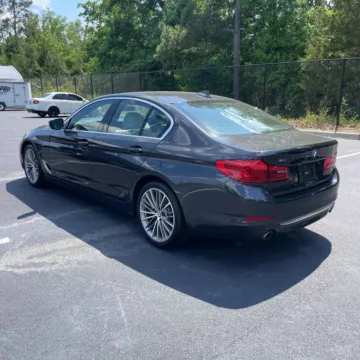 Photos of 2019 BMW 5 Series 530i xDrive for sale in Gurnee, IL at CarWise Gurnee