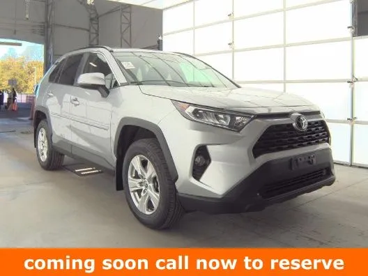 2021 Toyota RAV4 XLE AWD's photo