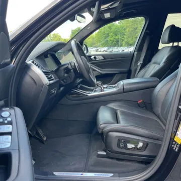 Another view of 2019 BMW X7 xDrive40i for sale in Gurnee, IL at CarWise Gurnee