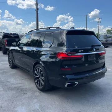 Photos of 2019 BMW X7 xDrive40i for sale in Gurnee, IL at CarWise Gurnee