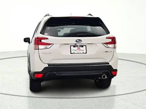 More photos of 2019 Subaru Forester Limited at CarWise Gurnee, IL