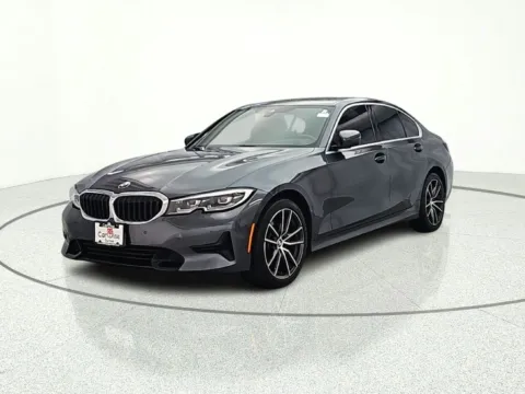 Photos of 2019 BMW 3 Series 330i xDrive for sale in Gurnee, IL at CarWise Gurnee