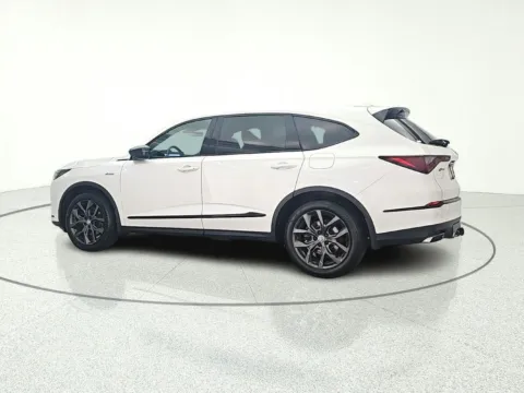 More photos of 2022 Acura MDX A-Spec at CarWise Gurnee, IL