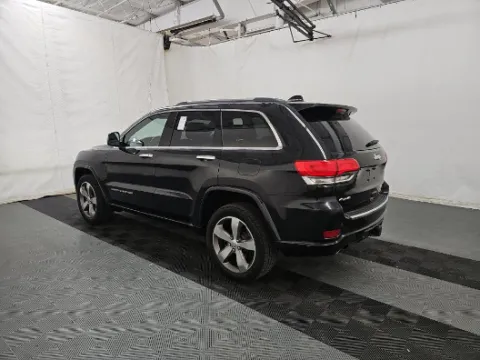 Photos of 2016 Jeep Grand Cherokee Overland for sale in Gurnee, IL at CarWise Gurnee
