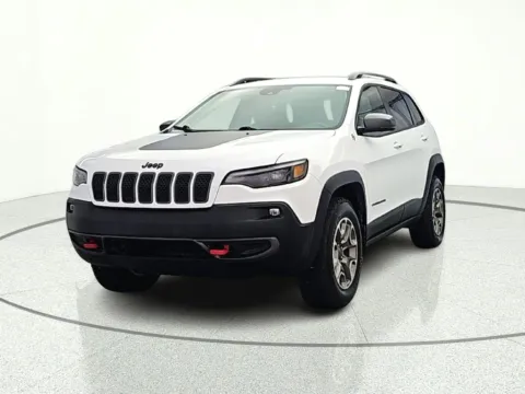 Photos of 2021 Jeep Cherokee Trailhawk for sale in Gurnee, IL at CarWise Gurnee