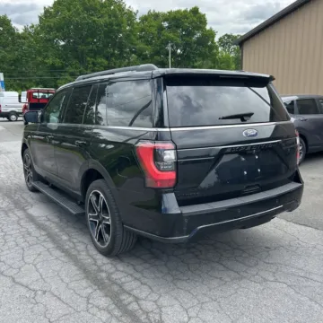 Photos of 2019 Ford Expedition Limited for sale in Gurnee, IL at CarWise Gurnee