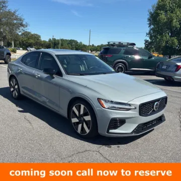 Gray 2024 Volvo S60 Recharge Plug-In Hybrid Ultimate for sale in Gurnee, IL