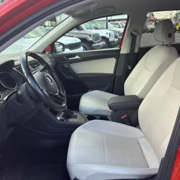 Another view of 2019 Volkswagen Tiguan 2.0T SE for sale in Gurnee, IL at CarWise Gurnee