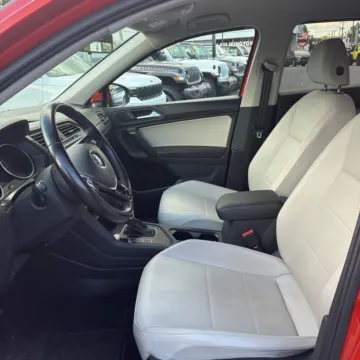 Another view of 2019 Volkswagen Tiguan 2.0T SE for sale in Gurnee, IL at CarWise Gurnee