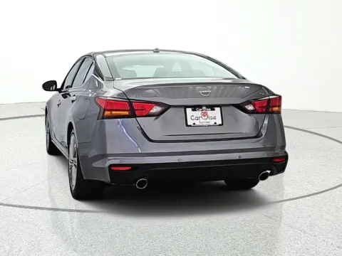 More photos of 2023 Nissan Altima 2.5 SL at CarWise Gurnee, IL