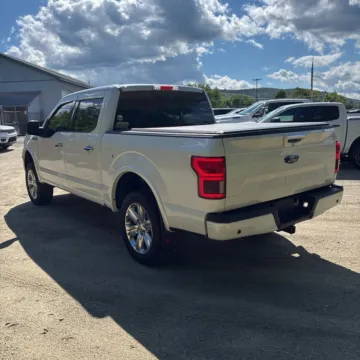 Photos of 2019 Ford F-150 Lariat for sale in Gurnee, IL at CarWise Gurnee