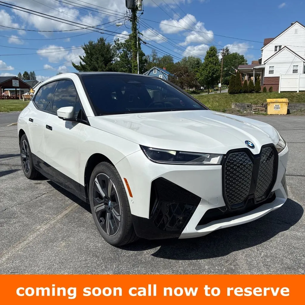 2023 BMW iX xDrive50's photo