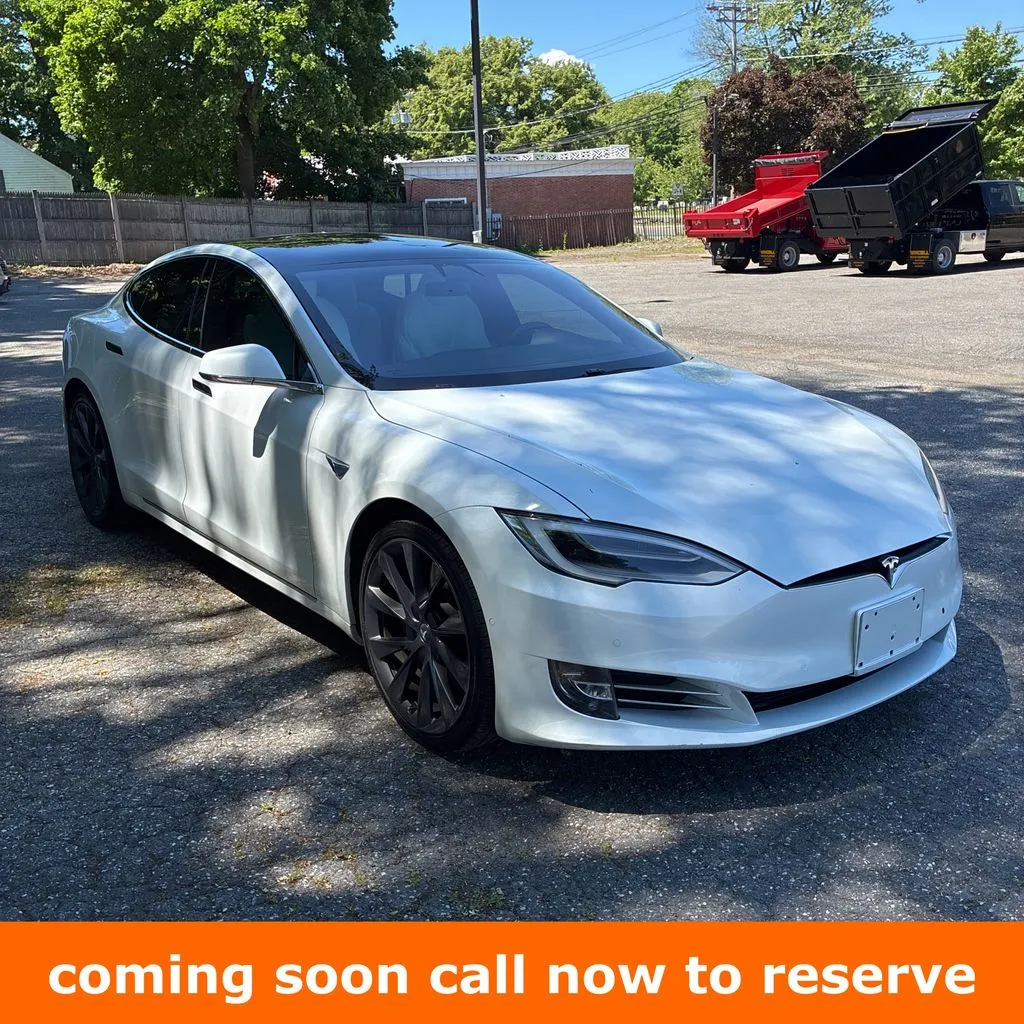 2021 Tesla Model S Long Range Plus's photo
