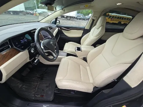 Another view of 2018 Tesla Model X 75D for sale in Gurnee, IL at CarWise Gurnee