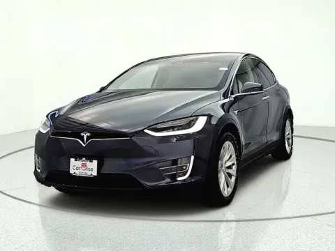 Photos of 2018 Tesla Model X 75D for sale in Gurnee, IL at CarWise Gurnee