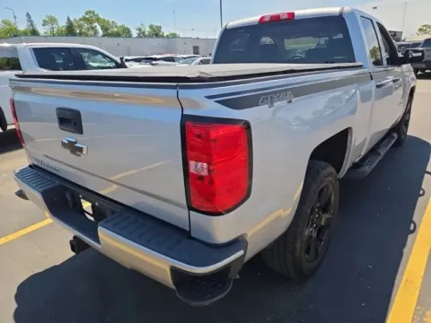 Photos of 2018 Chevrolet Silverado 1500 Custom for sale in Gurnee, IL at CarWise Gurnee