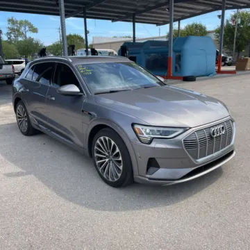 Gray 2019 Audi e-tron Prestige for sale in Gurnee, IL