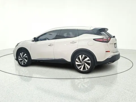 More photos of 2020 Nissan Murano SL at CarWise Gurnee, IL