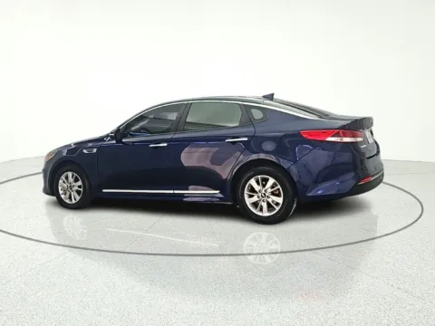 More photos of 2018 Kia Optima LX at CarWise Gurnee, IL