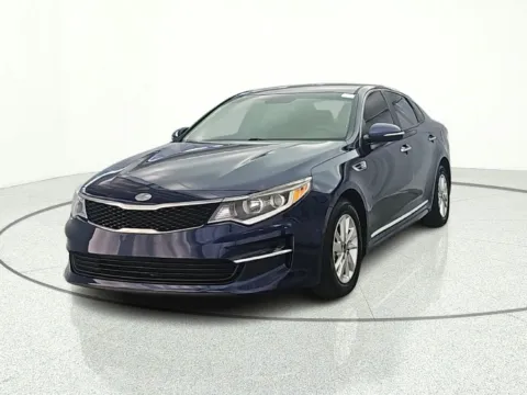 Photos of 2018 Kia Optima LX for sale in Gurnee, IL at CarWise Gurnee