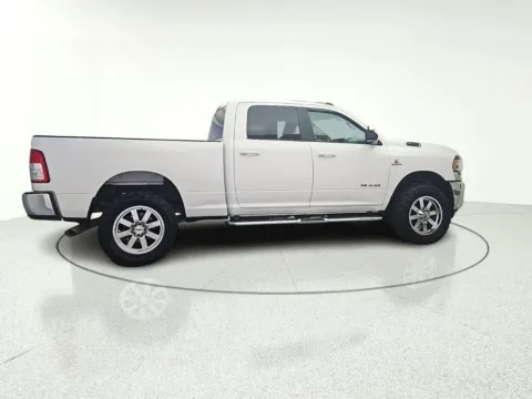 More photos of 2021 Ram 3500 Big Horn at CarWise Gurnee, IL