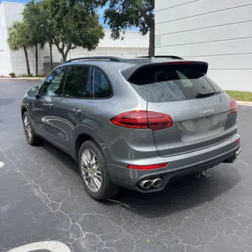 Photos of 2017 Porsche Cayenne S for sale in Gurnee, IL at CarWise Gurnee