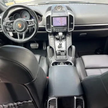 Another view of 2017 Porsche Cayenne S for sale in Gurnee, IL at CarWise Gurnee