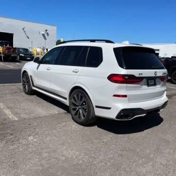 Photos of 2021 BMW X7 M50i for sale in Gurnee, IL at CarWise Gurnee