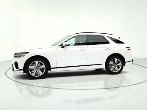 More photos of 2022 Genesis GV70 3.5T Sport at CarWise Gurnee, IL