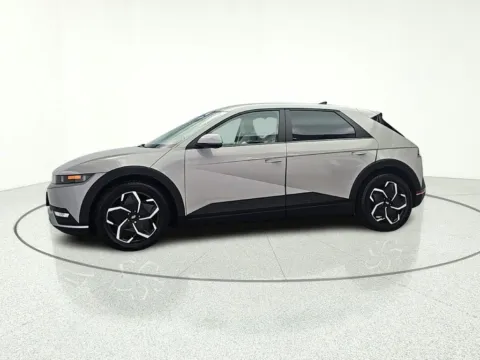 More photos of 2023 Hyundai IONIQ 5 SEL at CarWise Gurnee, IL