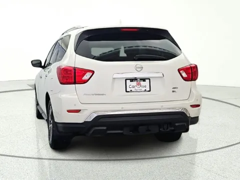 More photos of 2020 Nissan Pathfinder SL at CarWise Gurnee, IL