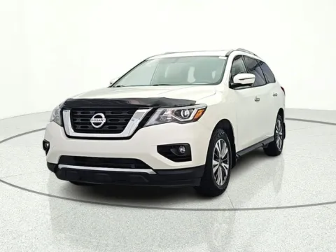 Photos of 2020 Nissan Pathfinder SL for sale in Gurnee, IL at CarWise Gurnee