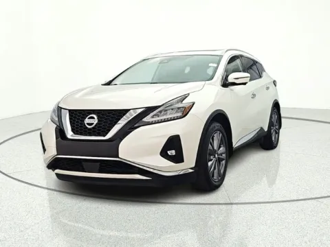 Photos of 2021 Nissan Murano Platinum for sale in Gurnee, IL at CarWise Gurnee