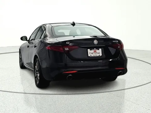 More photos of 2018 Alfa Romeo Giulia at CarWise Gurnee, IL
