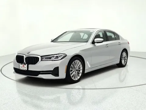 Photos of 2021 BMW 5 Series 530i xDrive for sale in Gurnee, IL at CarWise Gurnee