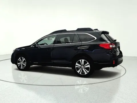 More photos of 2019 Subaru Outback 3.6R at CarWise Gurnee, IL