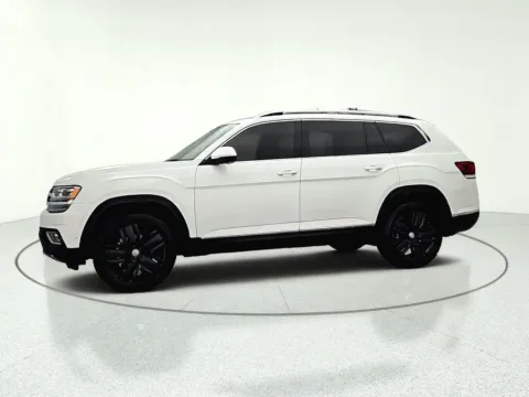 Another view of 2019 Volkswagen Atlas SEL Premium for sale in Gurnee, IL at CarWise Gurnee