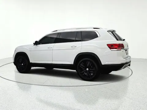 More photos of 2019 Volkswagen Atlas SEL Premium at CarWise Gurnee, IL